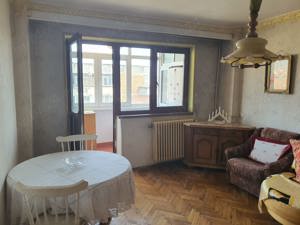 Apartament trei camere, cartier Zavoi - imagine 8