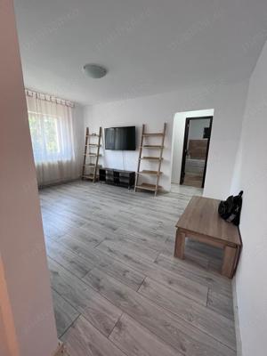 Apartament 2 de vanzare Navodari, - imagine 2