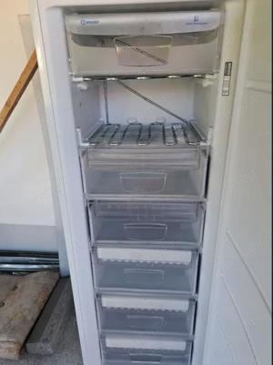 Congelator Indesit - imagine 3