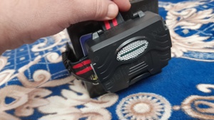 Lanterna frontala de cap led tip laser alb raza 500 metri , zoom , senzor miscare , 3 acumulatori - imagine 2