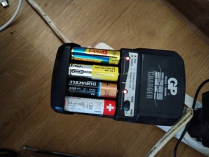 Încărcător GP pt. acumulatori - imagine 1