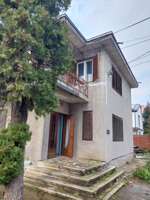 Direct proprietar vând vila ultracentral in Bacău  - imagine 6