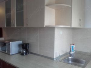 Închiriez apartament 3 camere - imagine 5