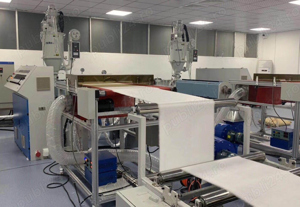 Vindem o linie de extrudare a materialelor textile netesute   PP, Zhangjiagang Sevenstars Machinery  - imagine 4