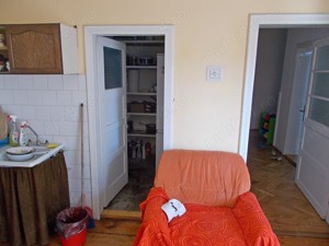 Casa solida de vanzare,Timisoara, zona Brancoveanu, P+E, 6 camere, teren 800mp, trebuie renovata! - imagine 4