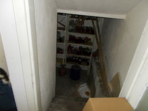 Casa solida de vanzare,Timisoara, zona Brancoveanu, P+E, 6 camere, teren 800mp, trebuie renovata! - imagine 13