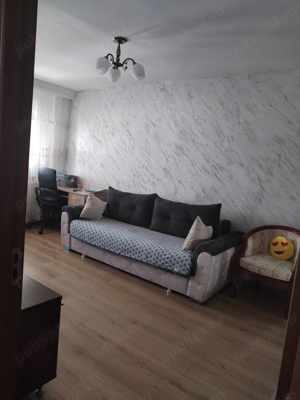 Vand apartament str Milcov 2 camere decomandate et 1 ,an constructie 1985  53 m  .Preț 61500  negoci - imagine 4