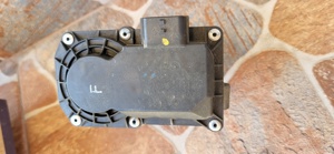 clapeta acceleratie clio 2 1.2 benzina  - imagine 5