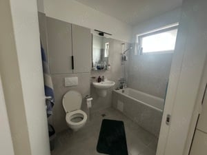 Apartament de vânzare cu 3 camere 