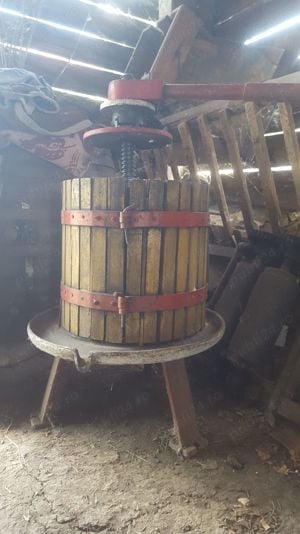 Vand presa struguri si zdrobitor fructe - imagine 2