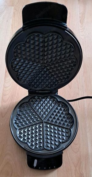 Aparat de facut 5 vafe putere 1200 W Argintiu si Negru - imagine 3