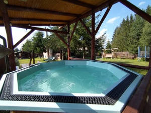 Cabana cu jacuzzi la munte - imagine 2