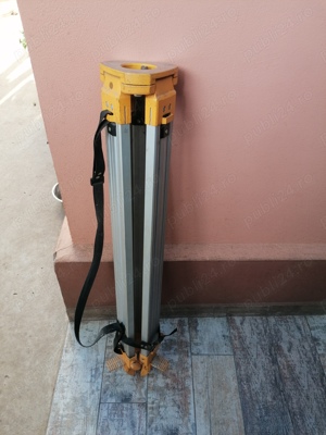 Vand trepied topografic din aluminiu cu suruburi - imagine 4