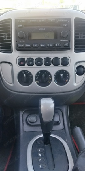 Ford Escape full hybrid   - imagine 3