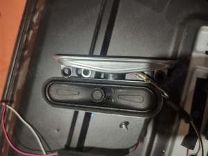 set 2 difuzoare 56 hm 10w de pe tv Metz 42mtc6000