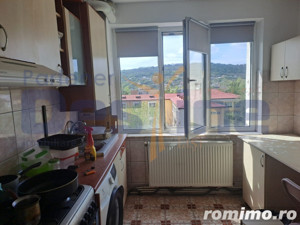 Apartament 3 camere DECOMANDAT, 70 mp,  ALEXANDRU CEL BUN - imagine 7