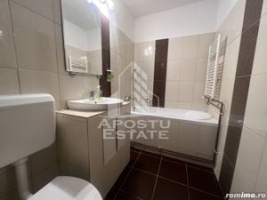 Apartament cu 2 camere, central - imagine 3