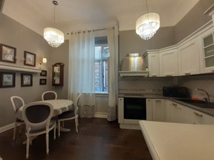 Zona Neptun. Complet Amenajat. Mobilat si Utilat. ideal investitie - Posibilitate preluare Chirias  - imagine 7