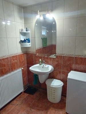 Casă de vînzare cu 2 apartamente  - imagine 5