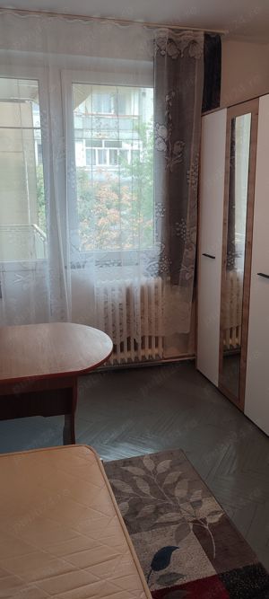 Închiriez apartament 3 camere - imagine 8