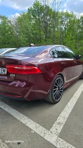 Jaguar XE 2.0 AWD R-Sport - imagine 2