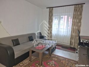 Apartament cu 2 camere, centrala proprie, zona Lipovei - imagine 2