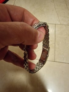 Ceasuri Armani dama elegante 2 modele: 500 ron ceas neg