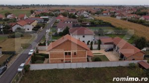 Casa de vanzare cu 6 camere, 480 mp, zona Vetis - imagine 14