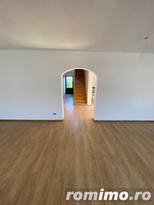 Casa de vanzare, 6 camere, Blagesti - imagine 18