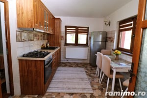 Casa 5 camere, moderna, Comanesti - imagine 2