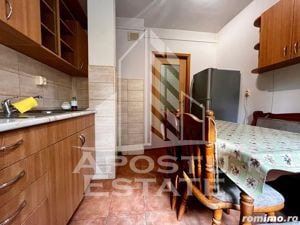 Apartament cu 3 camere, decomandat, in zona Sagului - imagine 11