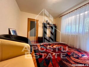 Apartament cu 3 camere, decomandat, in zona Sagului - imagine 9