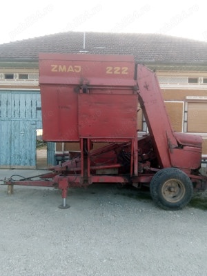 .Vând  mașină de recoltat porumb Zmaj  222 - imagine 5