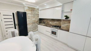 apartament cu 2 camere in proximitatea Colosseum Mall - imagine 4