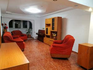 Apartament 4 camere decomandat de închiriat zona Nicolina - imagine 4