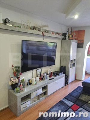 Apartament cu 4 camere, 83 mp, decomandat, zona Torontalului - imagine 2