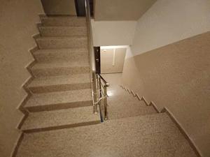 Echipa cu experienta in domeniul curateniei  oferim servici de curatenie scari de bloc si apartament