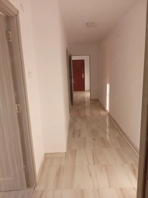 Inchiriez apartament - imagine 2