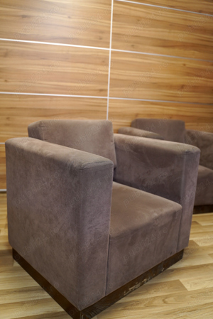 Fotolii maro tapitate