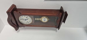 Vend ceas cu pendula mecanic.Pret 500 lei negociabil