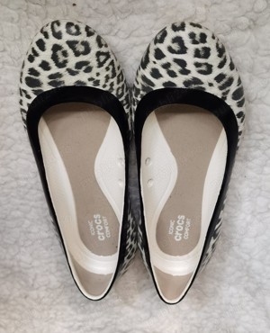 Balerini fete Crocs Lina Flat Leopard White Black pantofi fetite - imagine 5