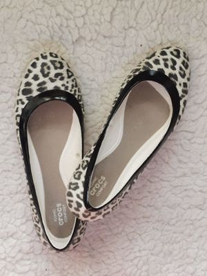 Balerini fete Crocs Lina Flat Leopard White Black pantofi fetite - imagine 4