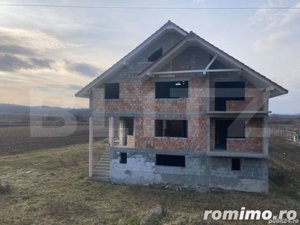 Casă Impresionantă la Roșu, cu Potențial Unic, loc. Mănăstirea - imagine 7