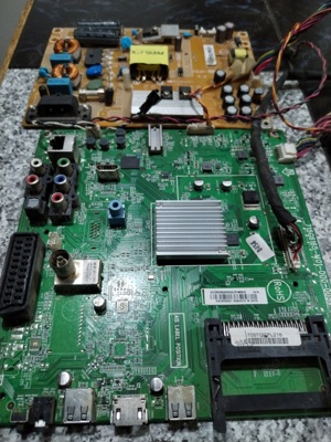 Digital 715G6165-M01 smart TV led Philips 32"