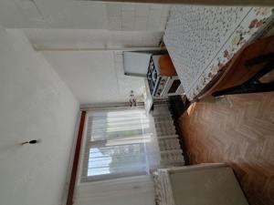 Proprietar,ultracentral(in apropiere de Universitate,Liceul Elena Cuza,Liceul Carol,utilat modest - imagine 4