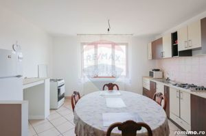 Apartament 3 camere de vânzare în Cartierul Soarelui, 1.100 Euro/mp - imagine 3