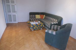 Apartament 3 camere decomandat, 102 mp,  zona Spitalului Judetean - str. Banu Mărăcine - imagine 2