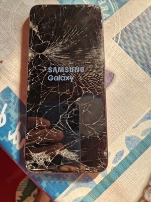 De vânzare Samsung Galaxy A04e - imagine 2