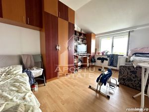 Apartament 2 camere, decomandat, centrala proprie, zona Freidorf - imagine 4