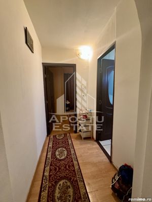 Apartament cu 2 camere, decomandat, centrala, etajul 2, zona Freidorf - imagine 8